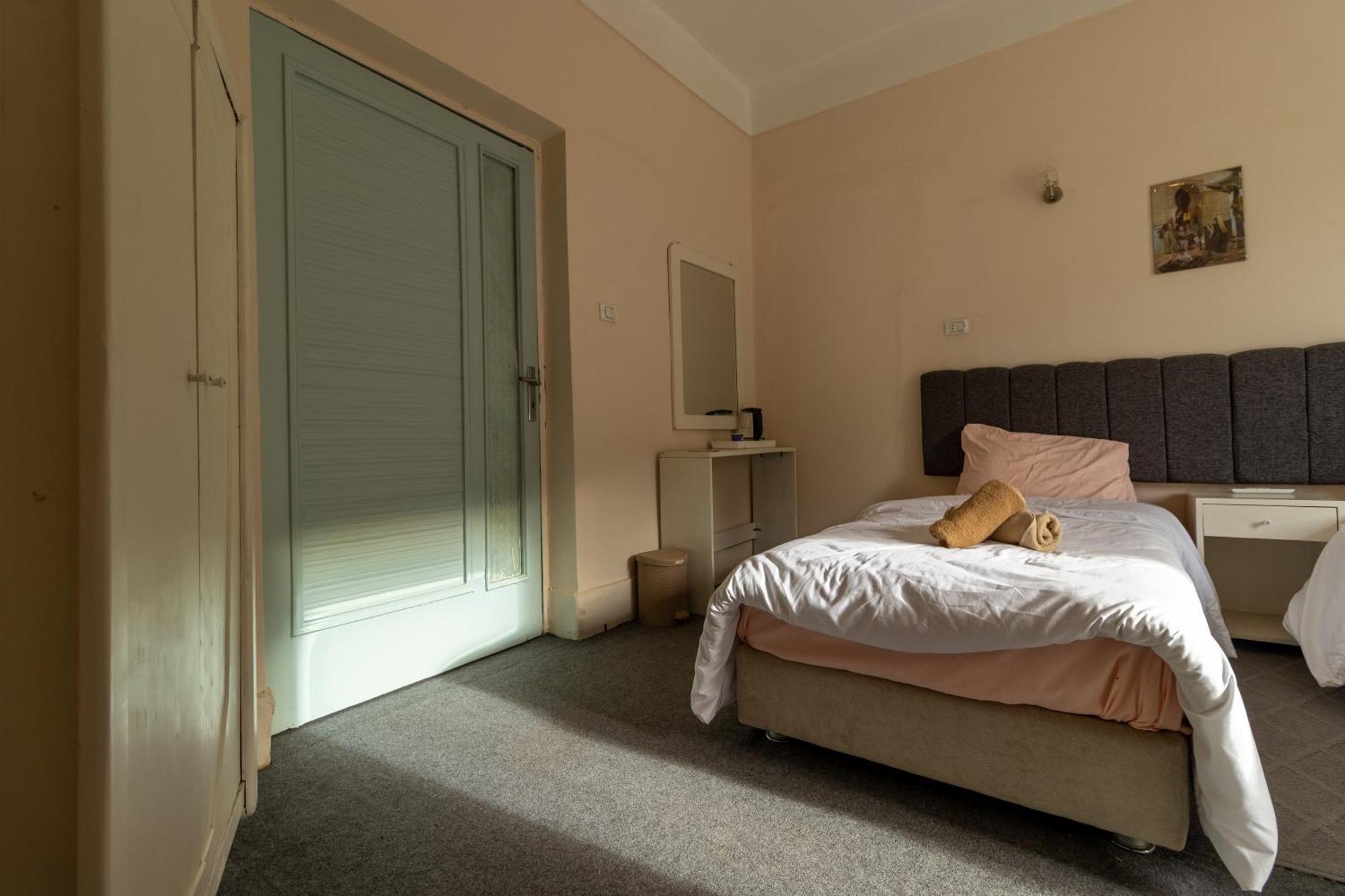 The Grand Pyramids View Hotel Kafret el-Gabal Zimmer foto