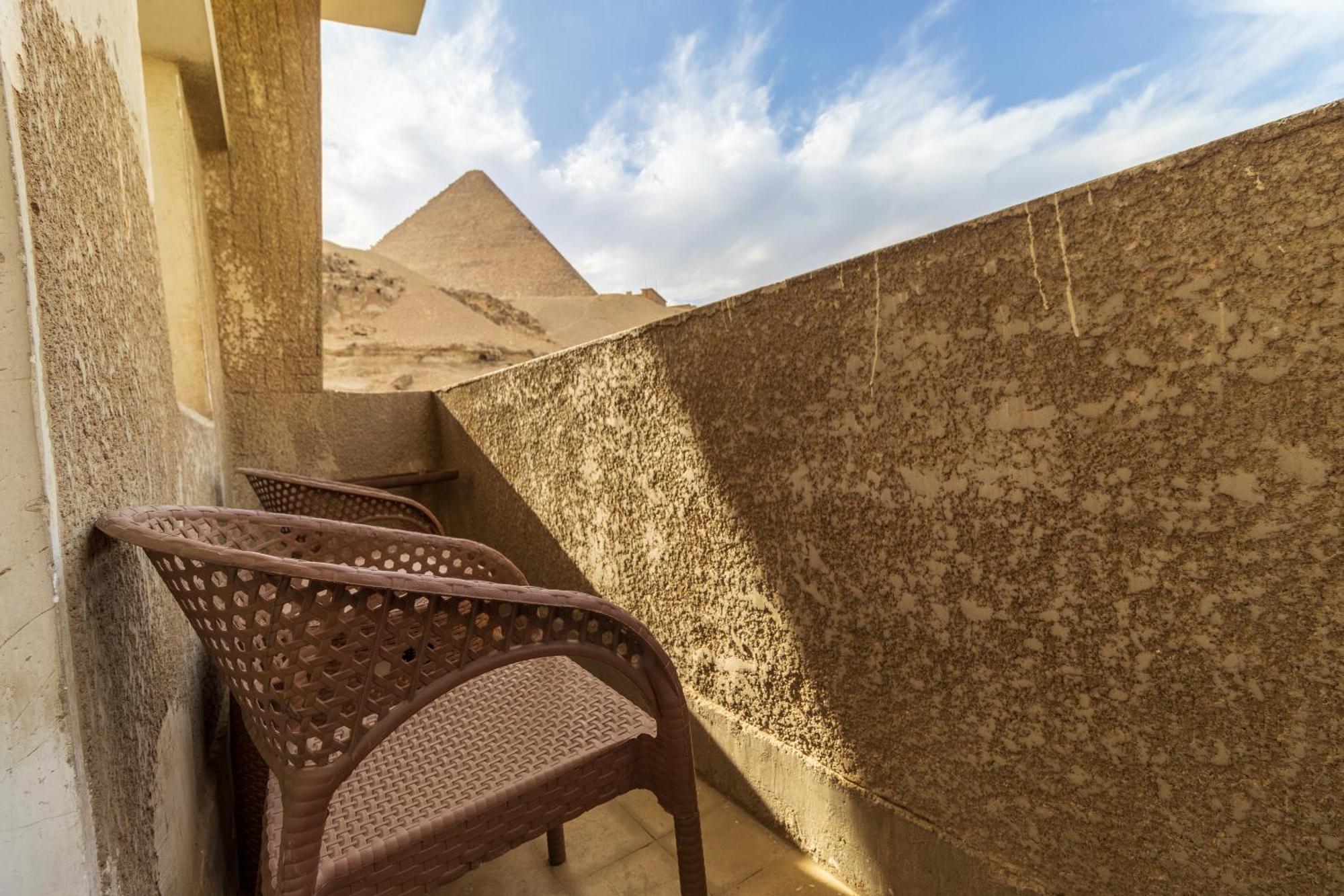 The Grand Pyramids View Hotel Kafret el-Gabal Zimmer foto